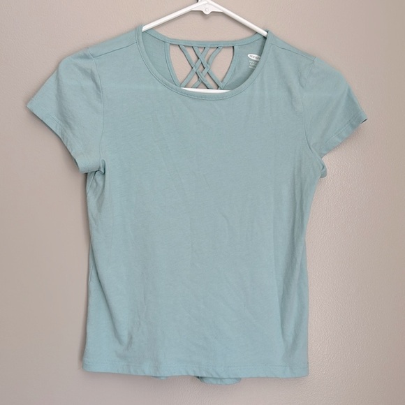 Set of 2- girls old navy tees - Picture 2 of 7